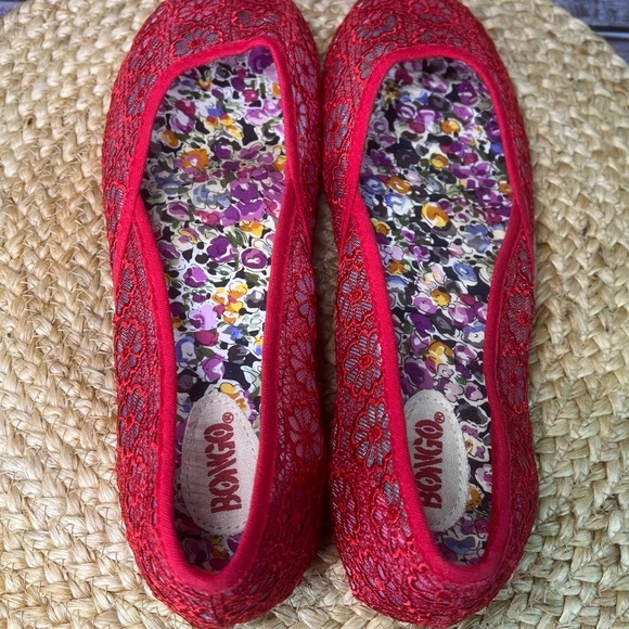 Bongo Women's Red Crochet Flower Cut Out Round Toe Flat Shoes Size 10 Vintage - Picture 8 of 12